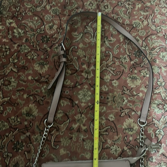 STEVE MADDEN Blush neutral chain strap handbag purse - Picture 8 of 8